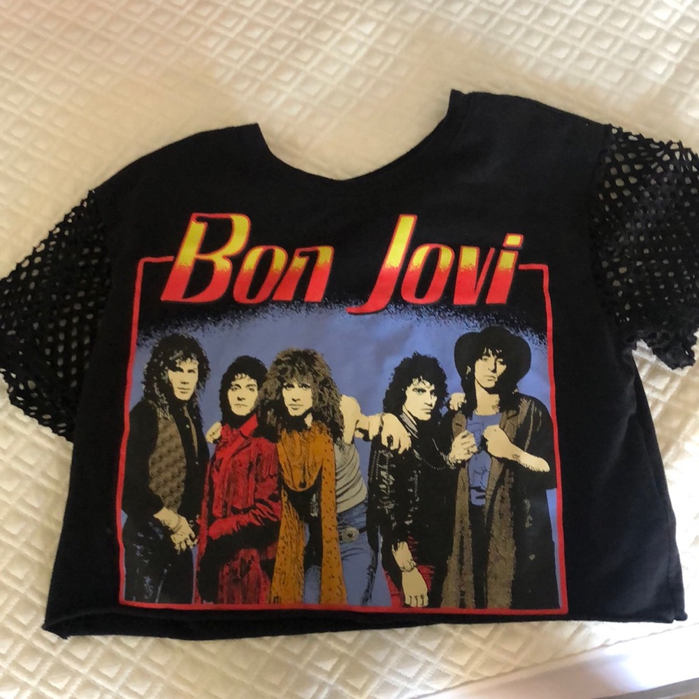 Rock tee